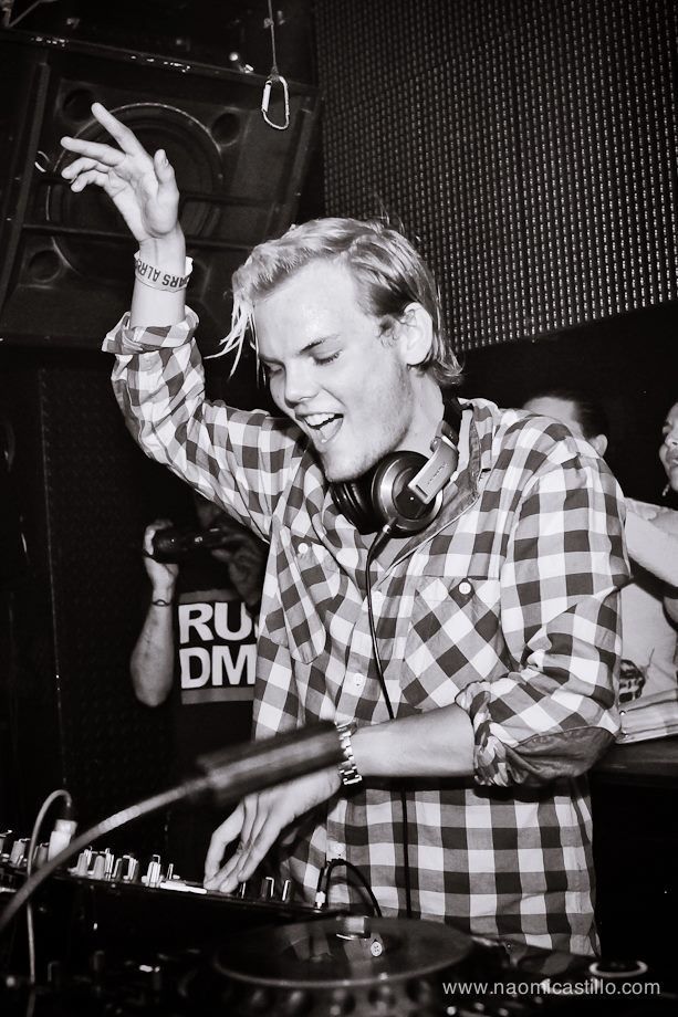 Avicii: documentário da Netflix traz revelações emocionantes sobre a vida e a morte do DJ sueco.